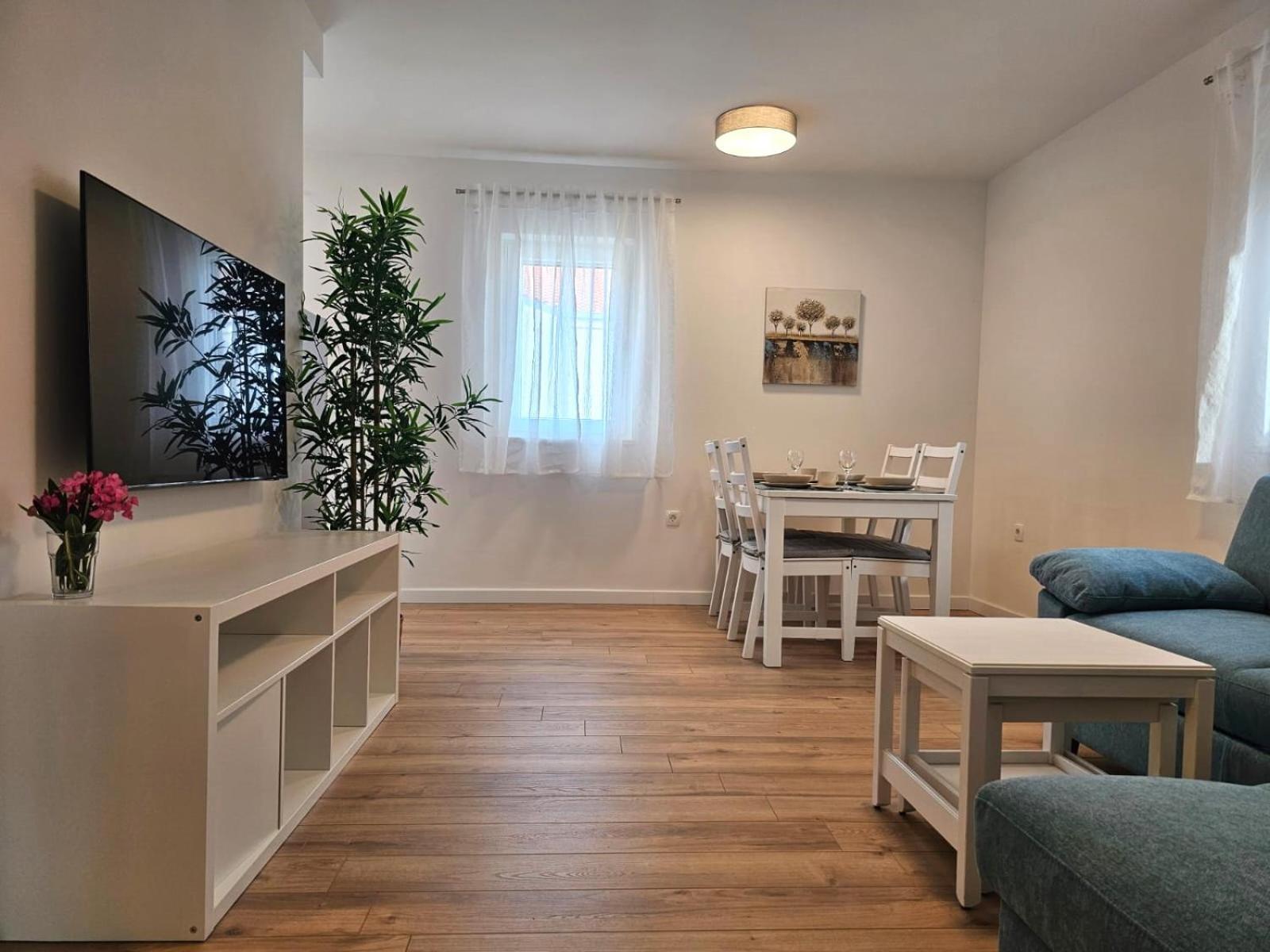 Apartments Miamare 2 Primošten Habitación foto